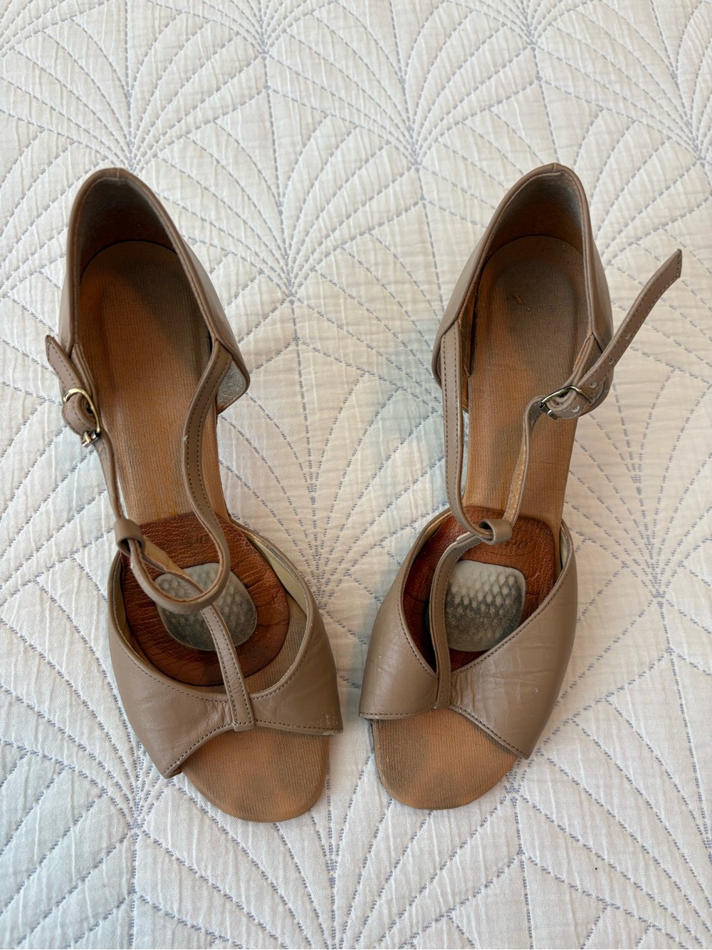 Women’s T-Strap Dance Shoes in Taupe